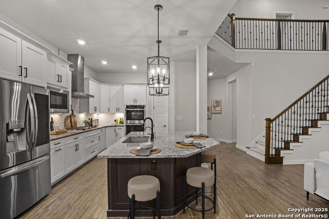 Image 19 of 53 For 3827 Glenellen