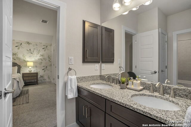 Image 37 of 53 For 3827 Glenellen