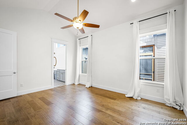 Image 17 of 28 For 649 Center Green