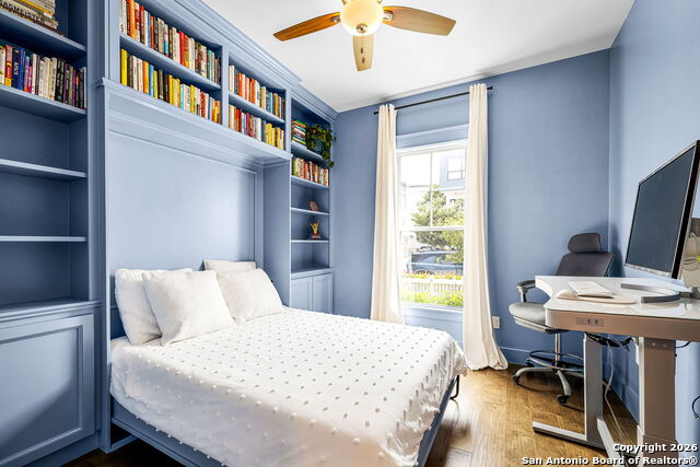 Image 22 of 28 For 649 Center Green