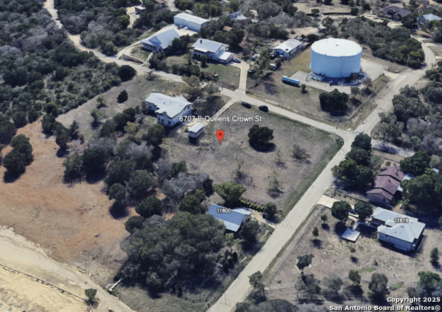 Image 6 of 8 For 6707 Queens Crown