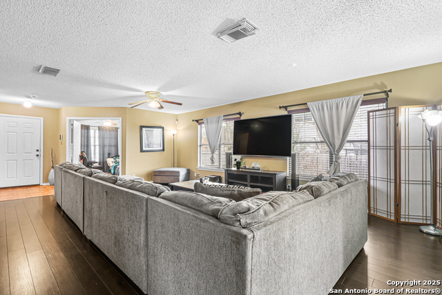 Image 4 of 23 For 7234 Raintree Forest