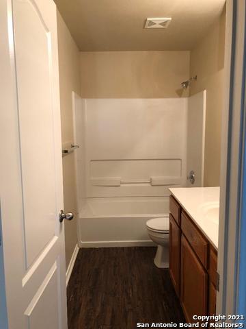 Image 19 of 27 For 5514 Justin Cove