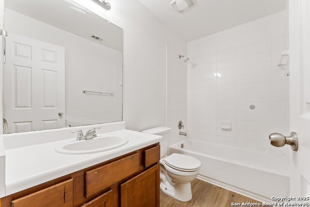 Image 16 of 19 For 11510 Fort Smith