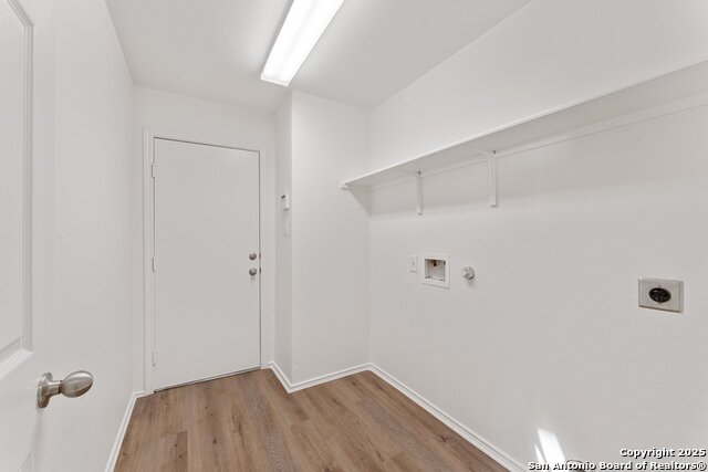 Image 17 of 19 For 11510 Fort Smith