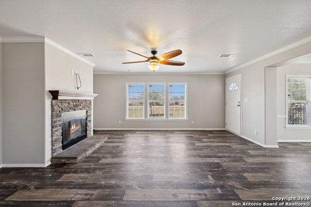 Image 6 of 9 For 12652 Bernhardt