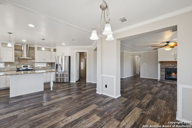 Image 9 of 9 For 12652 Bernhardt