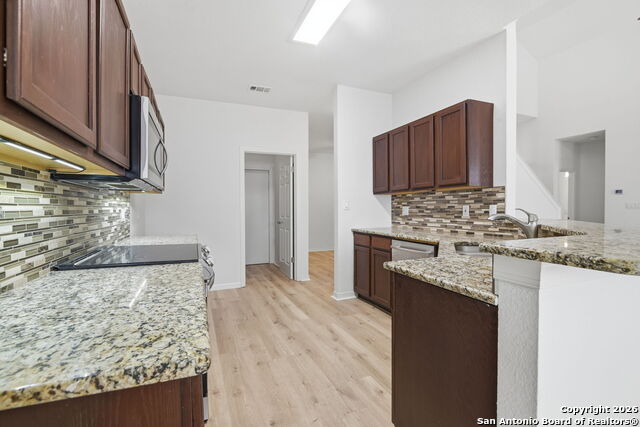 Image 8 of 25 For 12406 Ashley