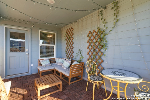 Image 37 of 44 For 404 Signe  