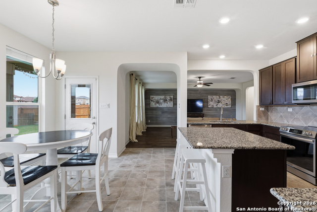 Image 9 of 25 For 3878 Bentwood Way