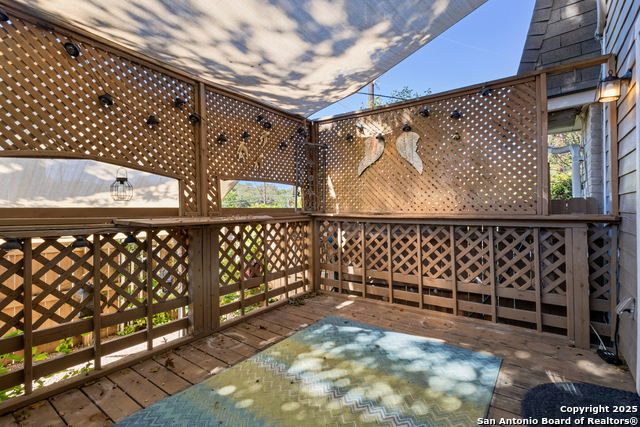 Image 19 of 21 For 3401 Sugarhill Dr.