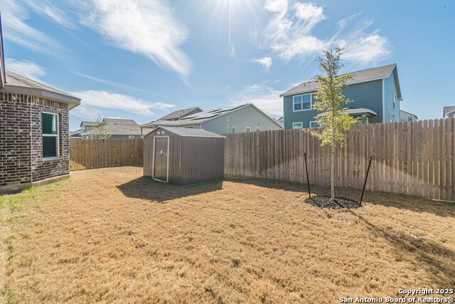 Image 40 of 43 For 2564 Ayers  