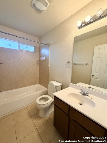 Image 22 of 24 For 741 Clearbrook Ave