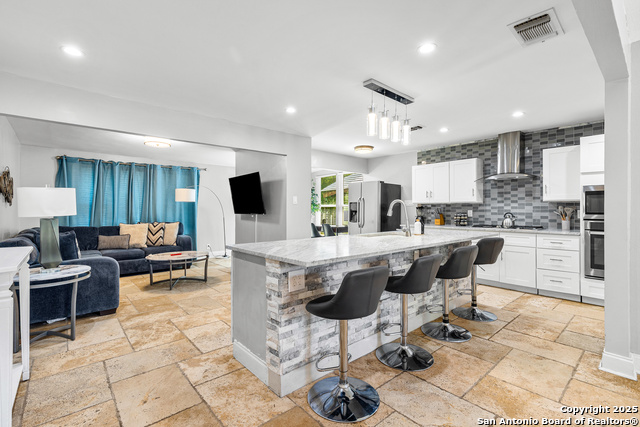 Details for 6806 Farrow Pl, San Antonio, TX 78240