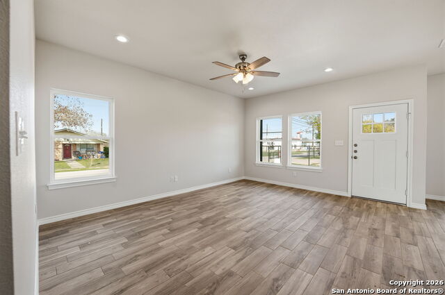 Image 13 of 45 For 700 8th  