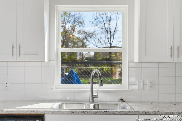 Image 23 of 45 For 700 8th  