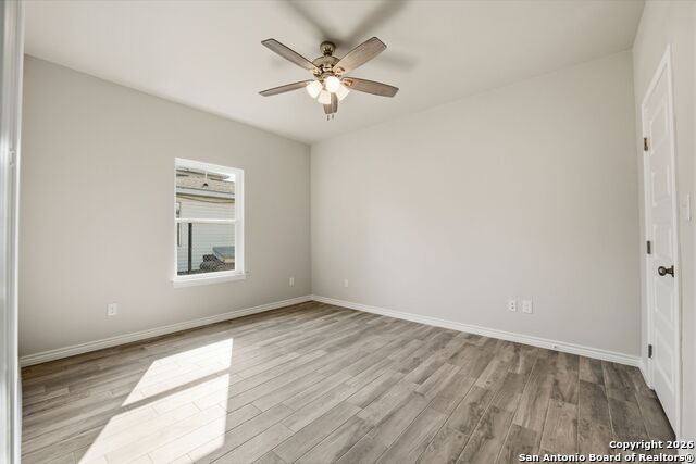 Image 40 of 45 For 700 8th  