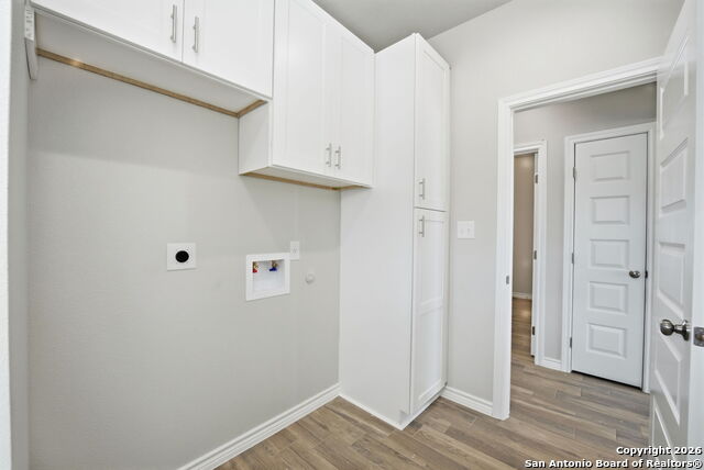 Image 42 of 45 For 700 8th  