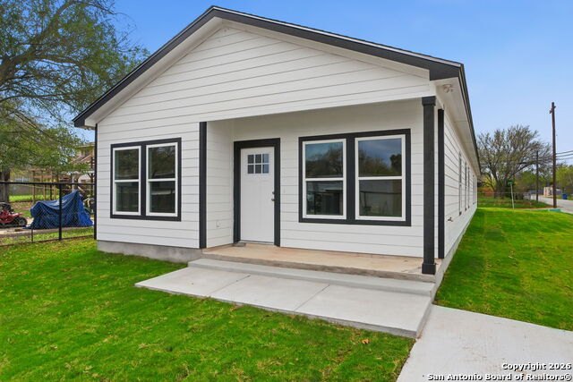 Image 6 of 45 For 700 8th  