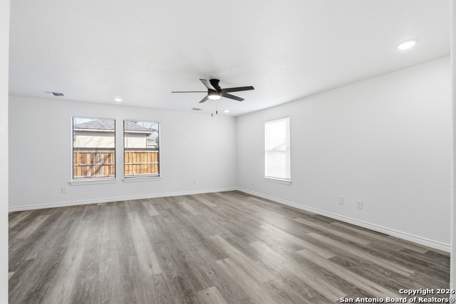 Image 23 of 30 For 6415 Buena Vista