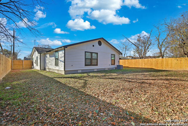 Image 29 of 30 For 6415 Buena Vista