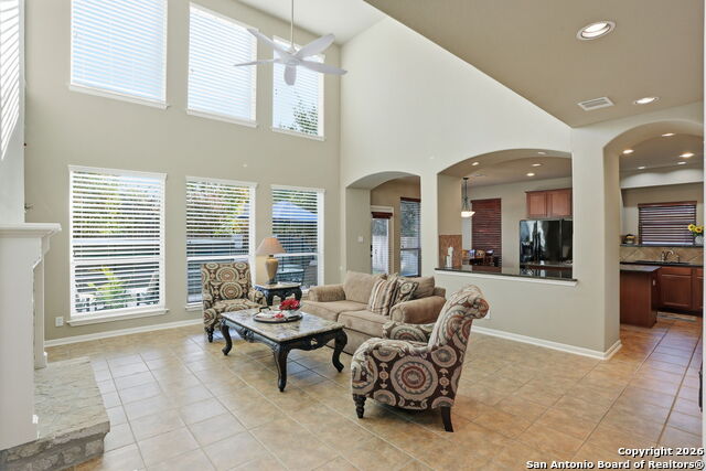 Image 15 of 59 For 242 Sable Falls