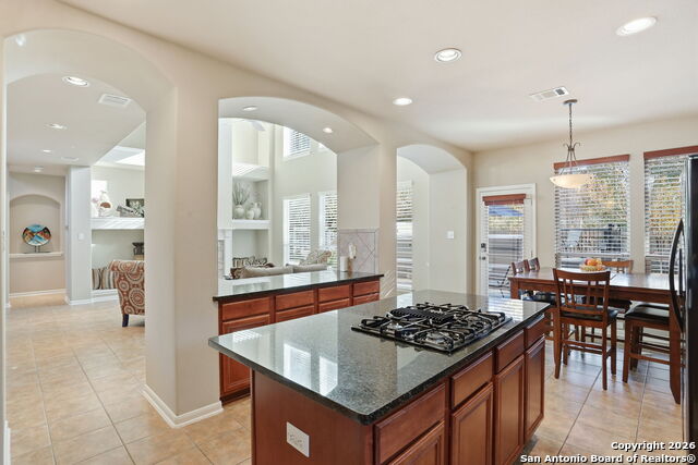 Image 18 of 59 For 242 Sable Falls