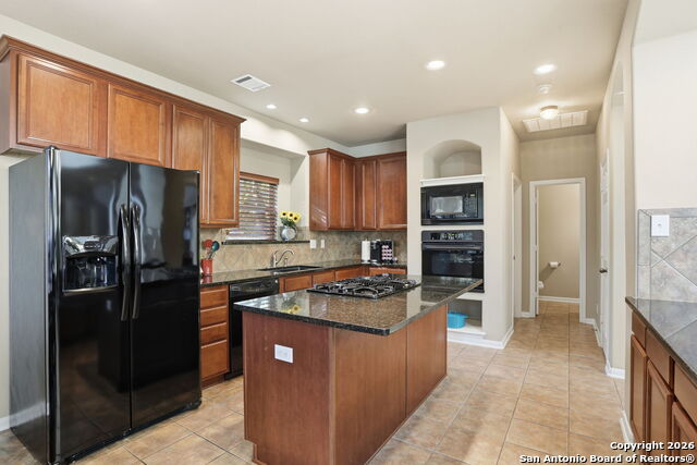 Image 19 of 59 For 242 Sable Falls