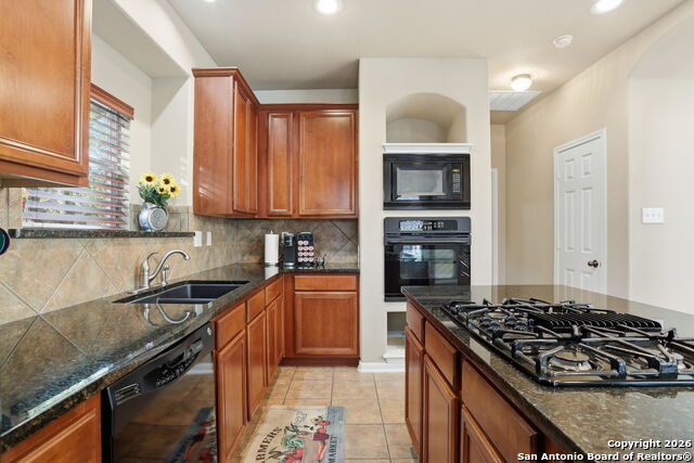 Image 22 of 59 For 242 Sable Falls