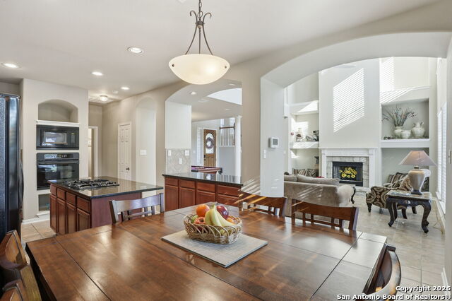 Image 23 of 59 For 242 Sable Falls