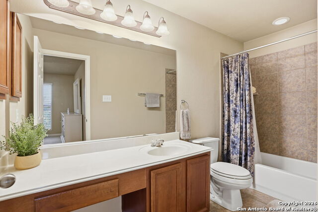 Image 35 of 59 For 242 Sable Falls