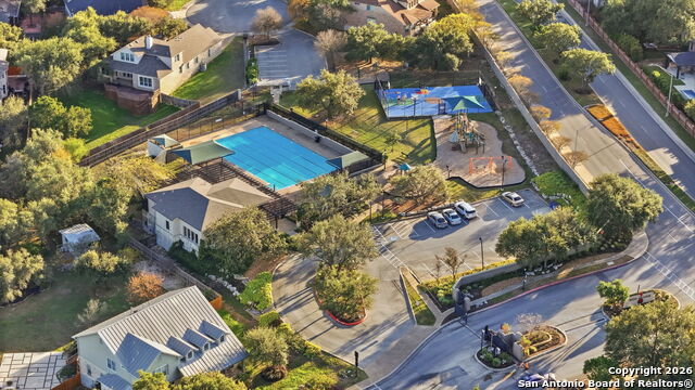 Image 6 of 59 For 242 Sable Falls