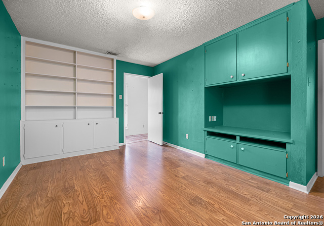 Image 14 of 36 For 609 Rudeloff