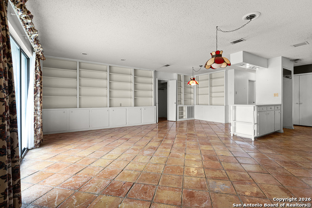 Image 19 of 36 For 609 Rudeloff