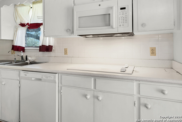 Image 25 of 36 For 609 Rudeloff