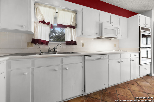 Image 27 of 36 For 609 Rudeloff