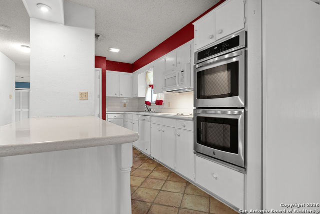 Image 29 of 36 For 609 Rudeloff