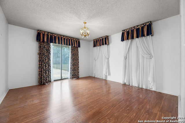 Image 30 of 36 For 609 Rudeloff