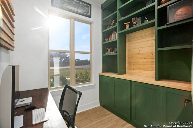 Image 17 of 30 For 187 Stone Loop