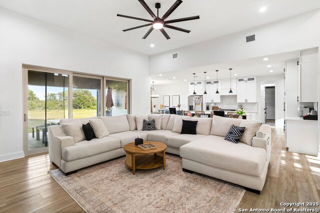 Image 8 of 30 For 187 Stone Loop