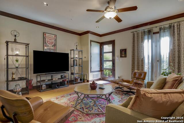 Image 5 of 30 For 1202 Flores S 104