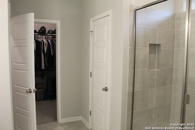 Image 13 of 19 For 6522 Morgan Glen