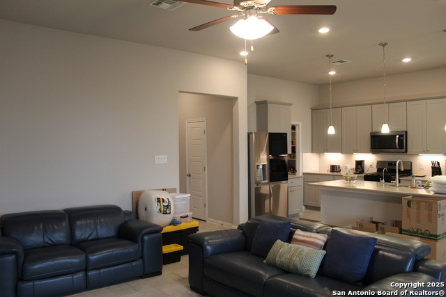 Image 17 of 19 For 6522 Morgan Glen