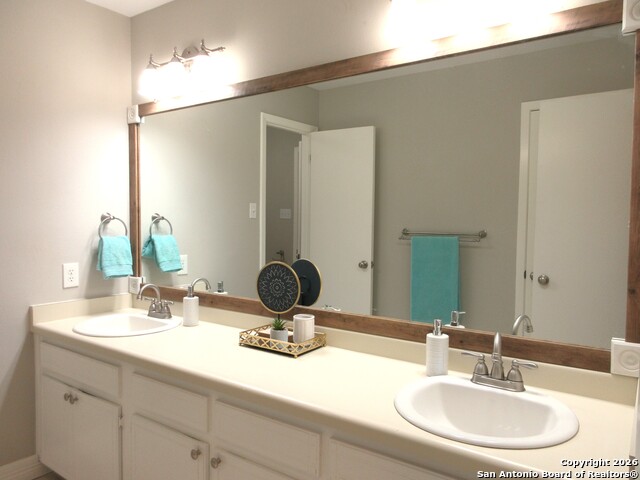 Image 7 of 10 For 114 Apache  