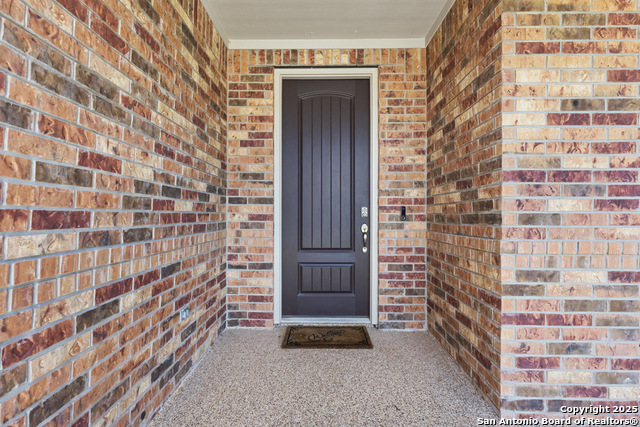 Image 4 of 31 For 13023 Gsl Dr.