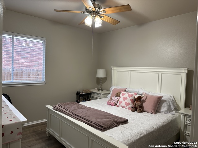 Image 16 of 32 For 142 Blue Sage Ln  6