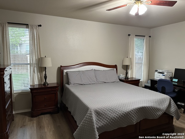 Image 19 of 32 For 142 Blue Sage Ln  6