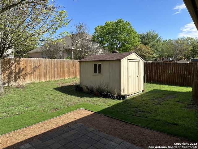 Image 28 of 32 For 142 Blue Sage Ln  6