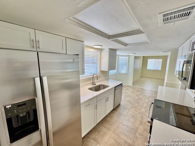 Image 8 of 18 For 6306 Madeleine