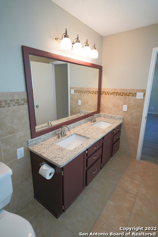 Image 24 of 34 For 6883 Crested Quail